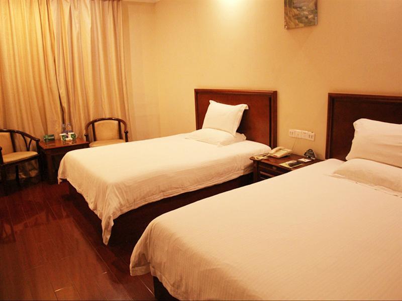 Greentree Inn Guangdong Shenzhen Huaqiangbei Express Hotel Экстерьер фото